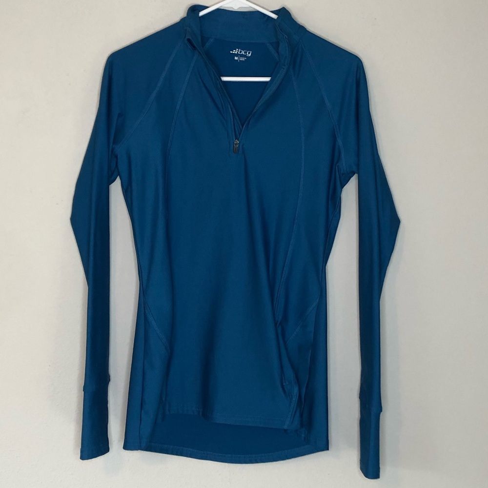 NWOT BCG Women’s active sweatshirt